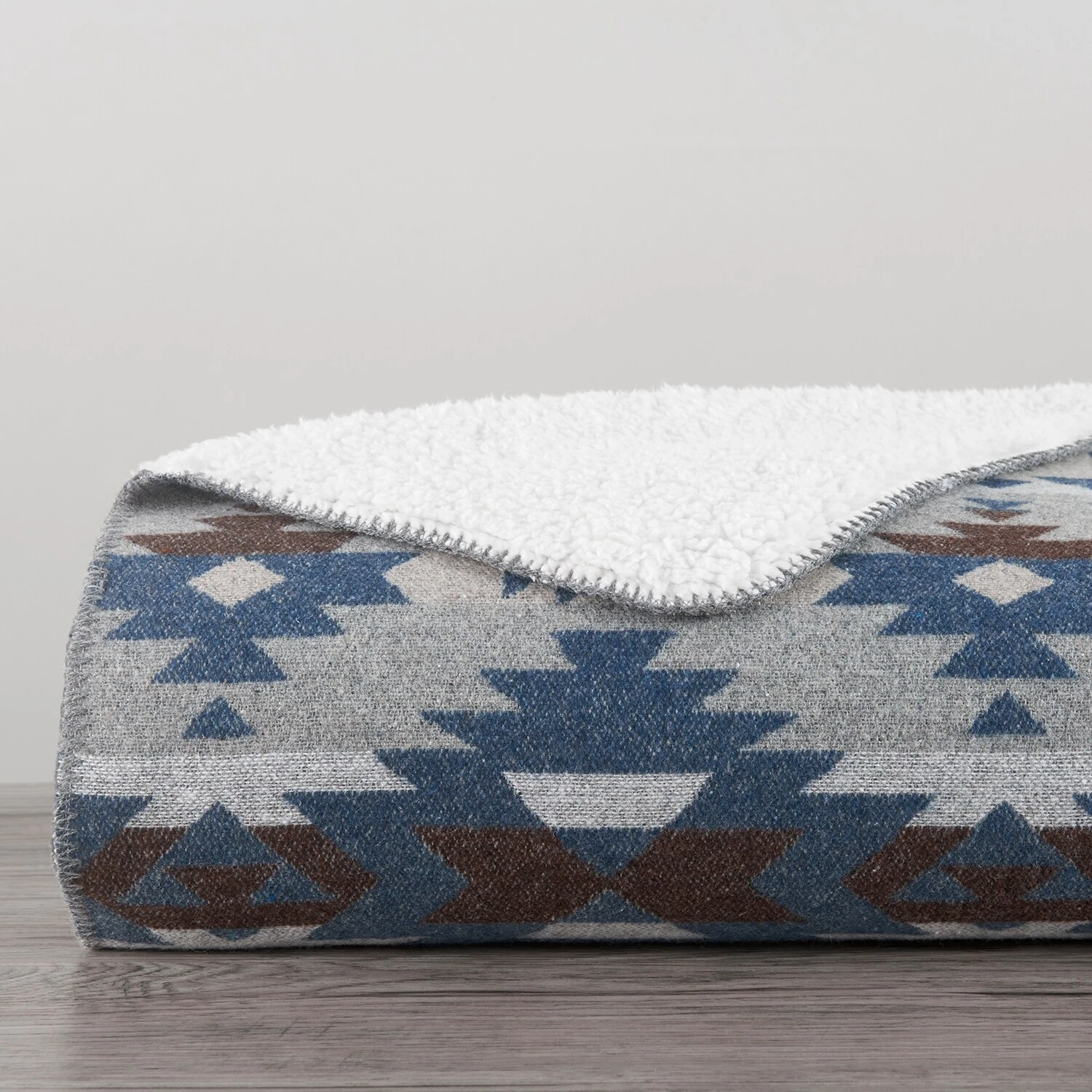 New ???? HiEnd Accents Southwest Design Throw With Shearling Back , 50x60 Blue ✔️ 4 New ???? HiEnd Accents Southwest Design Throw With Shearling Back , 50x60 Blue ✔️ - Image 2